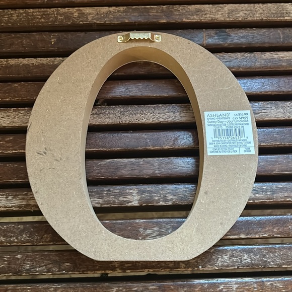 NWT “O” Ashland wall decor - Picture 3 of 3